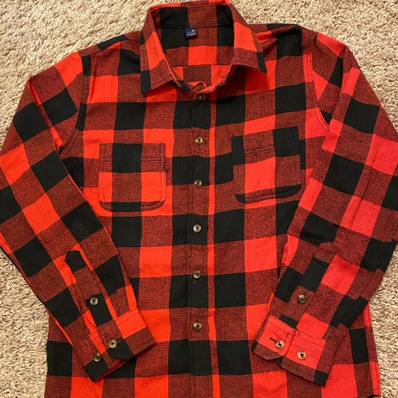 PLAID Long Sleeve button up shirt Red and black Boys size 8✨Like New✨ very nice - Picture 2 of 6